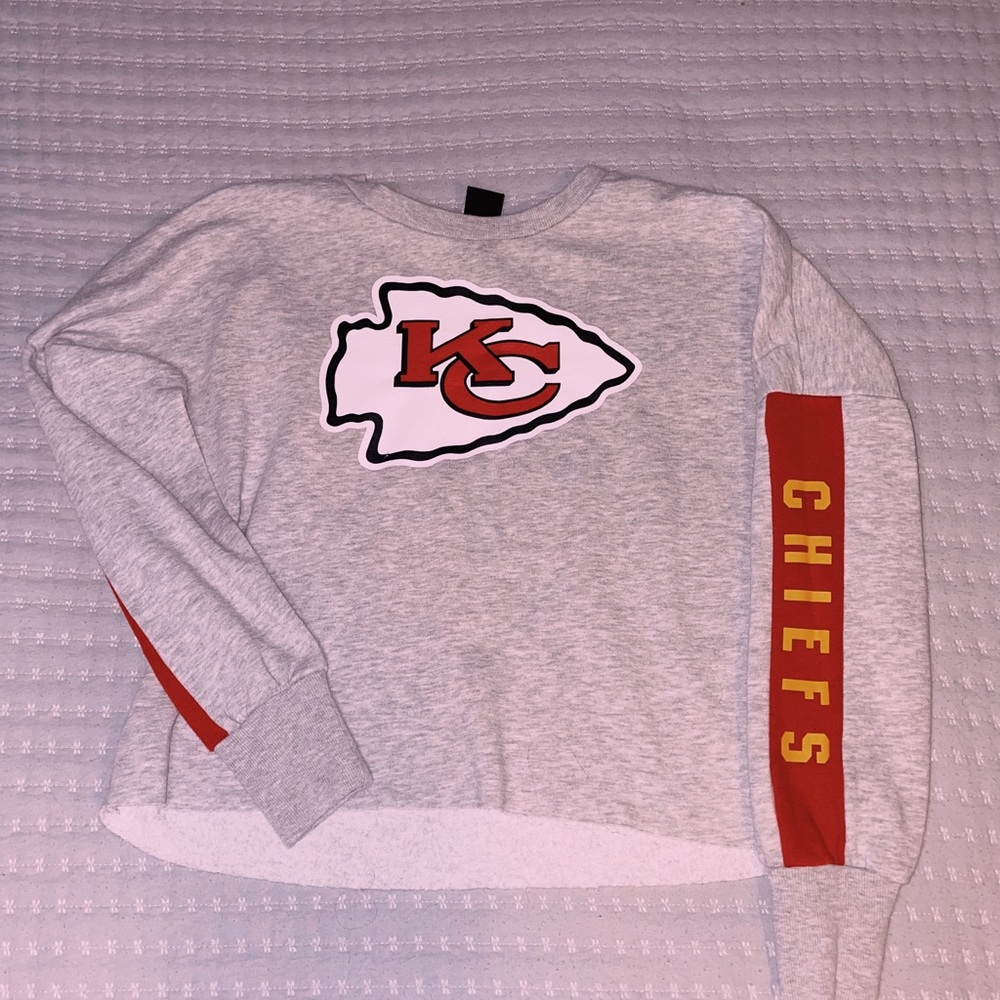 Chiefs cropped sweatshirt size medium